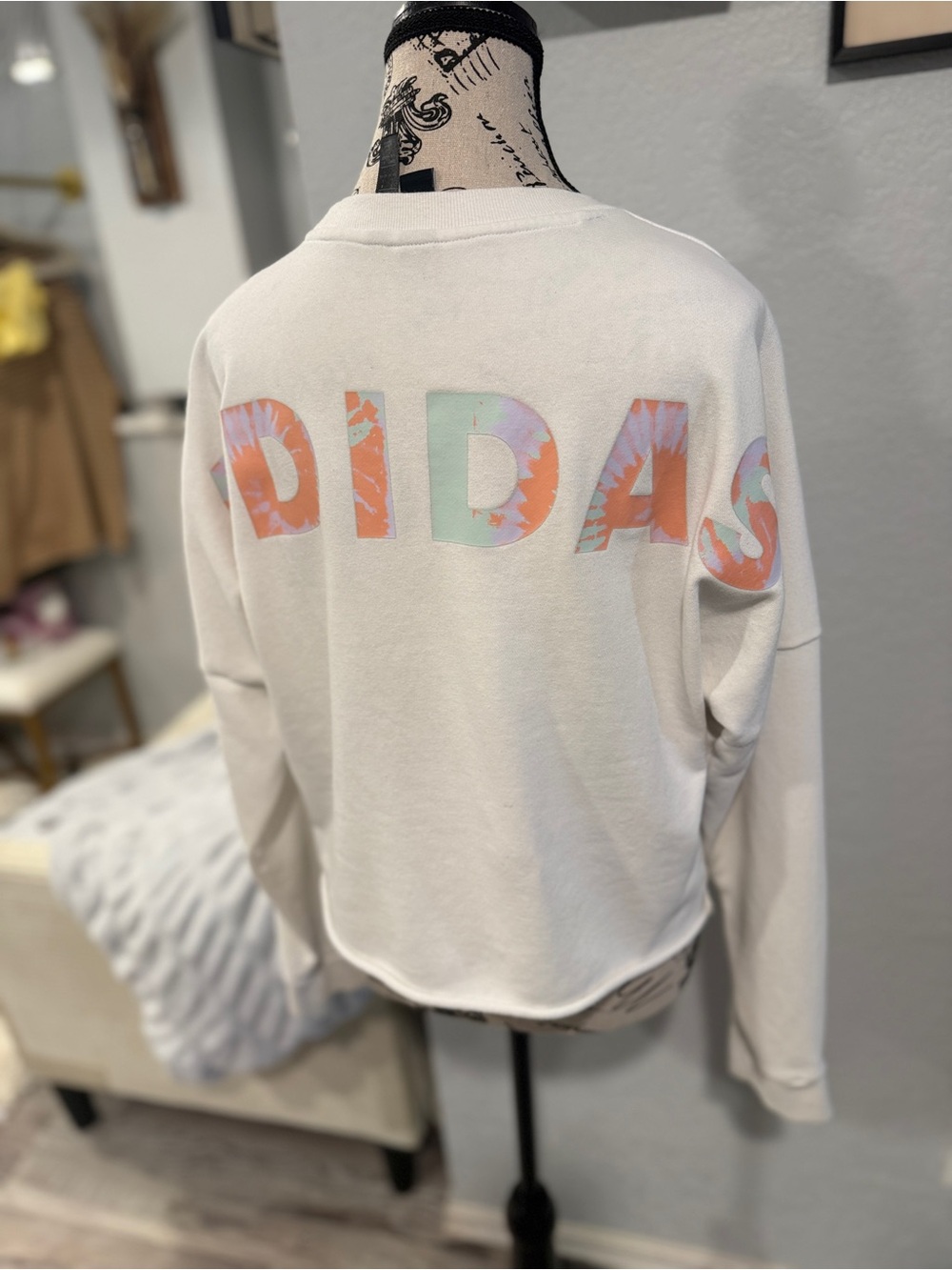 adidas Girls Long Sleeve Shirt Youth L 16-18 Sport Gameday Pastel Graphic - Picture 7 of 10